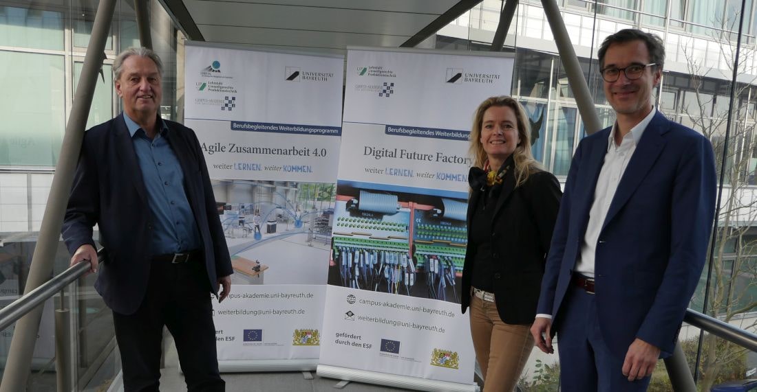 Die verantwortlichen Lehrstuhlinhaber*innen für die Projekte "Agile Zusammenarbeit 4.0" und "Digital Future Factory" der Campus-Akademie der Universität Bayreuth.