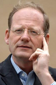 Stefan Schmidt-Troschke, Absolvent des Studiengangs MBA Health Care Management der Campus-Akademie der Universität Bayreuth