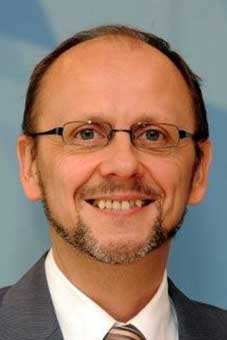 Prof. Dr. mult. Nikolaus Knoepffler, Dozent des Studiengangs MBA Health Care Management der Campus-Akademie der Universität Bayreuth