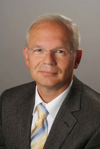 Prof. Dr. Jörg Schlüchtermann