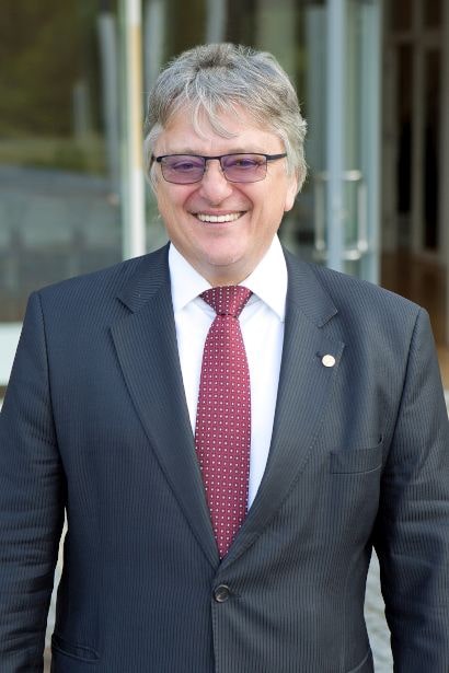 Prof. Dr. Woratschek, Dozent des Studiengangs MBA Sportmanagement der Campus-Akademie der Universität Bayreuth