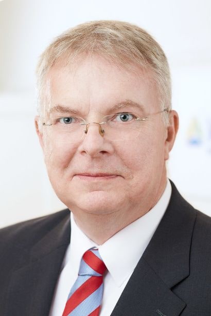Dr. Manfred Heil, Dozent in der Juristischen Fortbildungsreihe der Campus-Akademie der Universität Bayreuth
